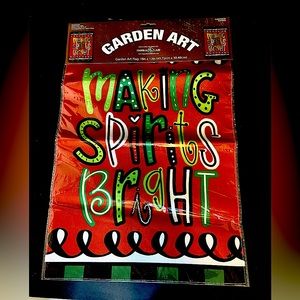 NEW in Package ‘MAKING SPIRITS BRIGHT’ Garden Flag/Garden Art for Christmas